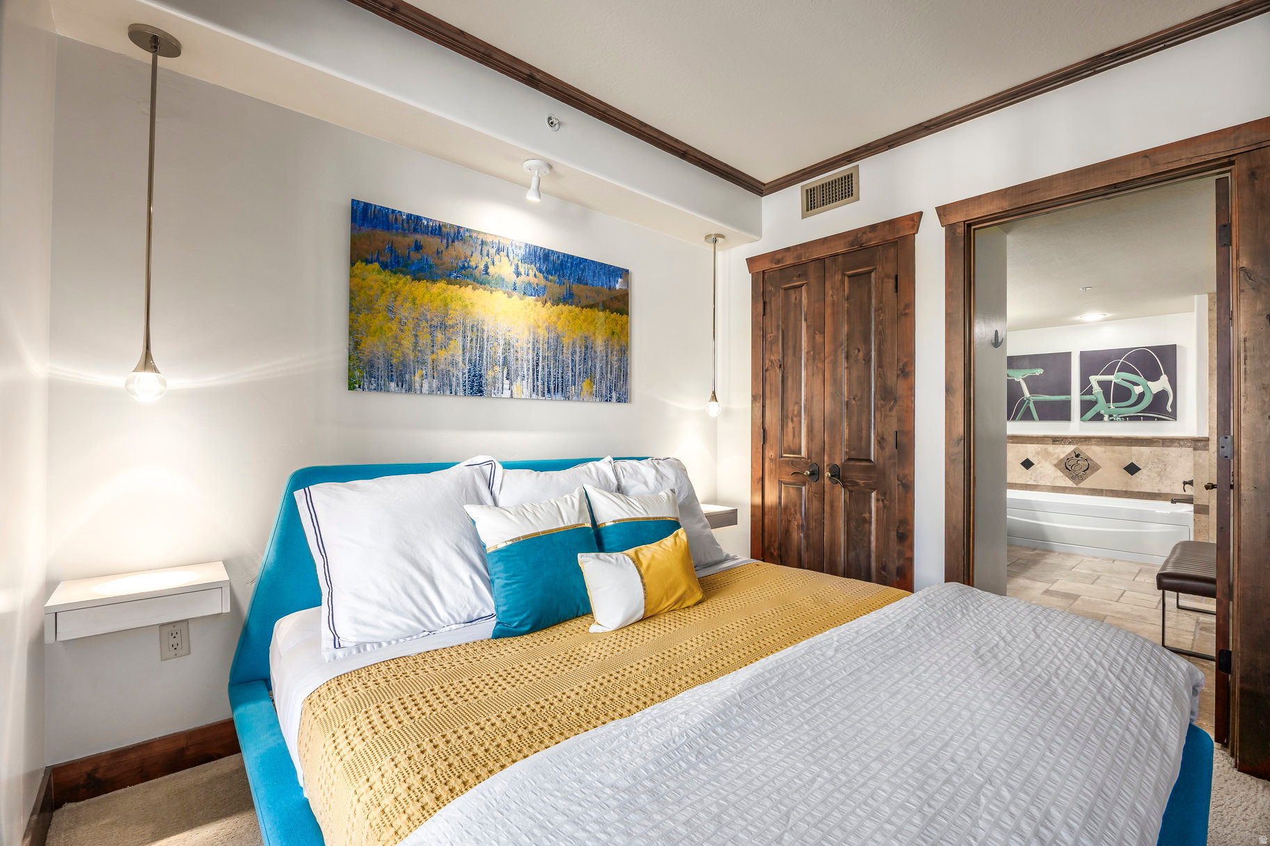 HYATT CENTRIC - Residential