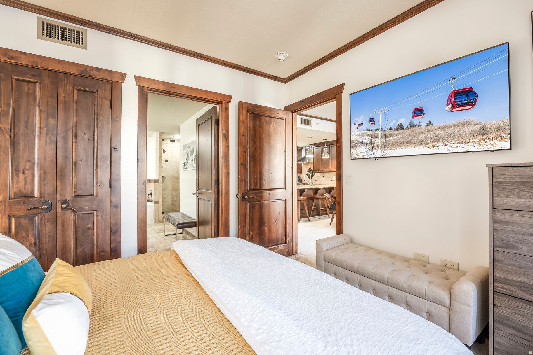 HYATT CENTRIC - Residential