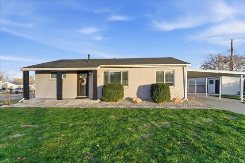 Photo of 5231 S 4620 W, Salt Lake City, UT 84118 (MLS # 2129113)