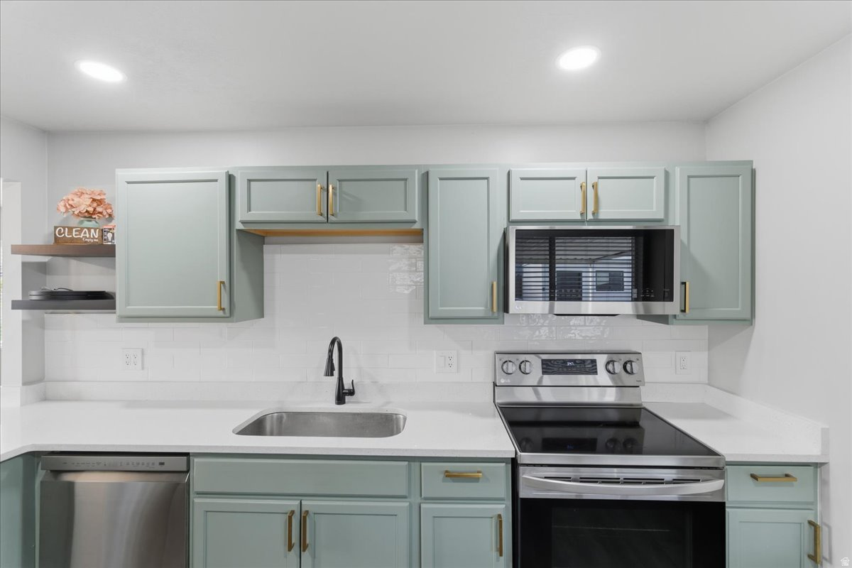 HOFFMAN HEIGHTS - Residential