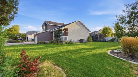 Tiny photo for 3512 S 550 W, Syracuse, UT 84075 (MLS # 2179702)