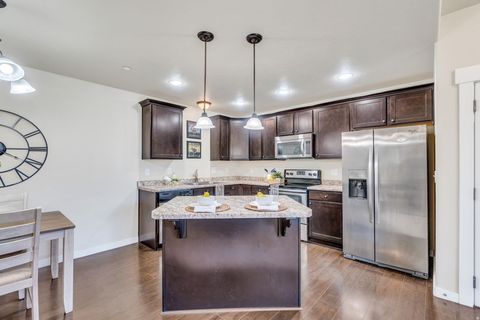 Tiny photo for 282 W 605 N #A, Centerville, UT 84014 (MLS # 2144659)