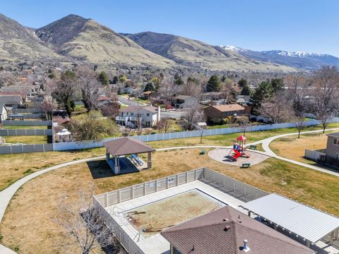 Tiny photo for 282 W 605 N #A, Centerville, UT 84014 (MLS # 2144659)