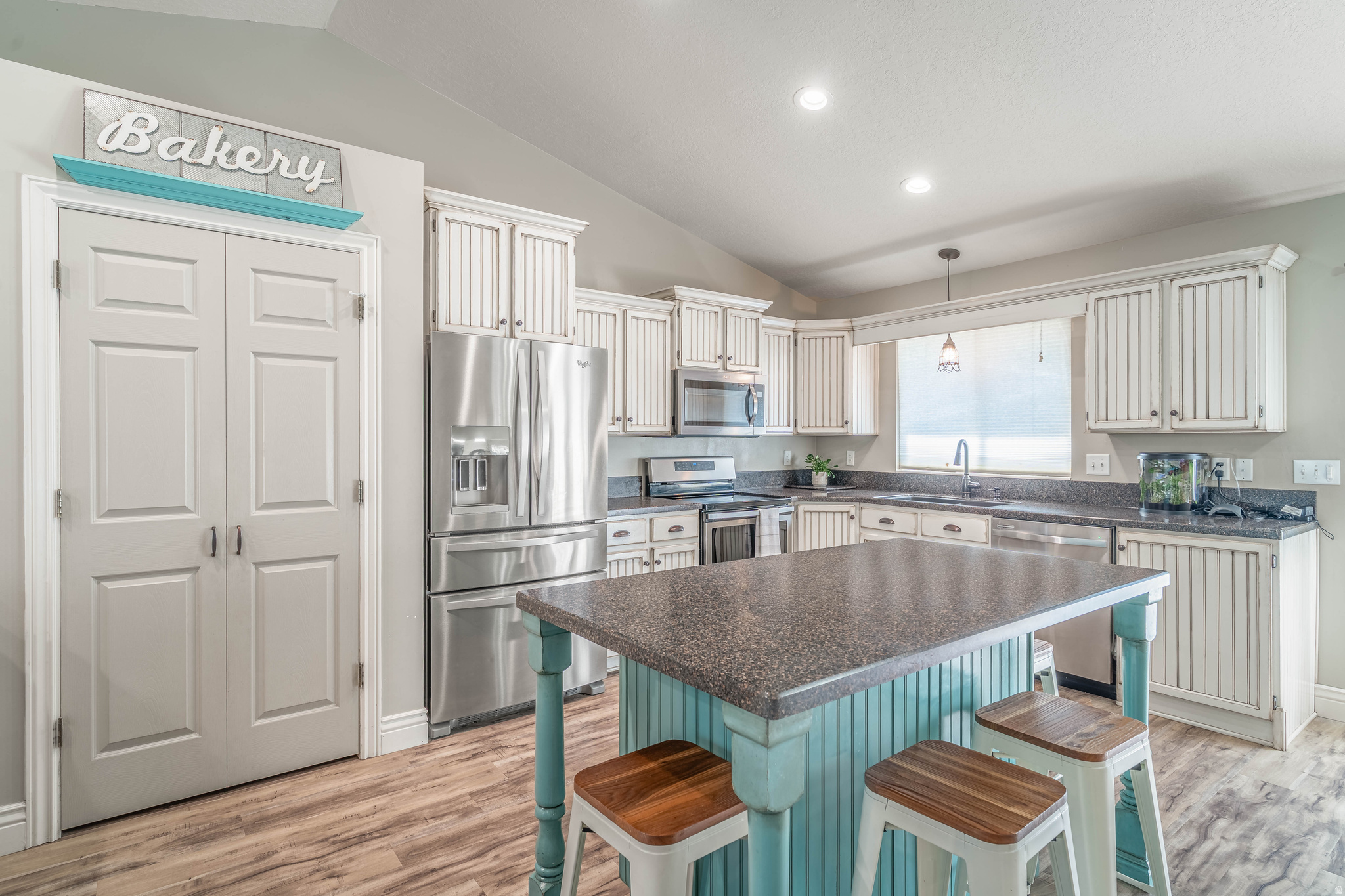 PEACH TREE ESTATES - Residential
