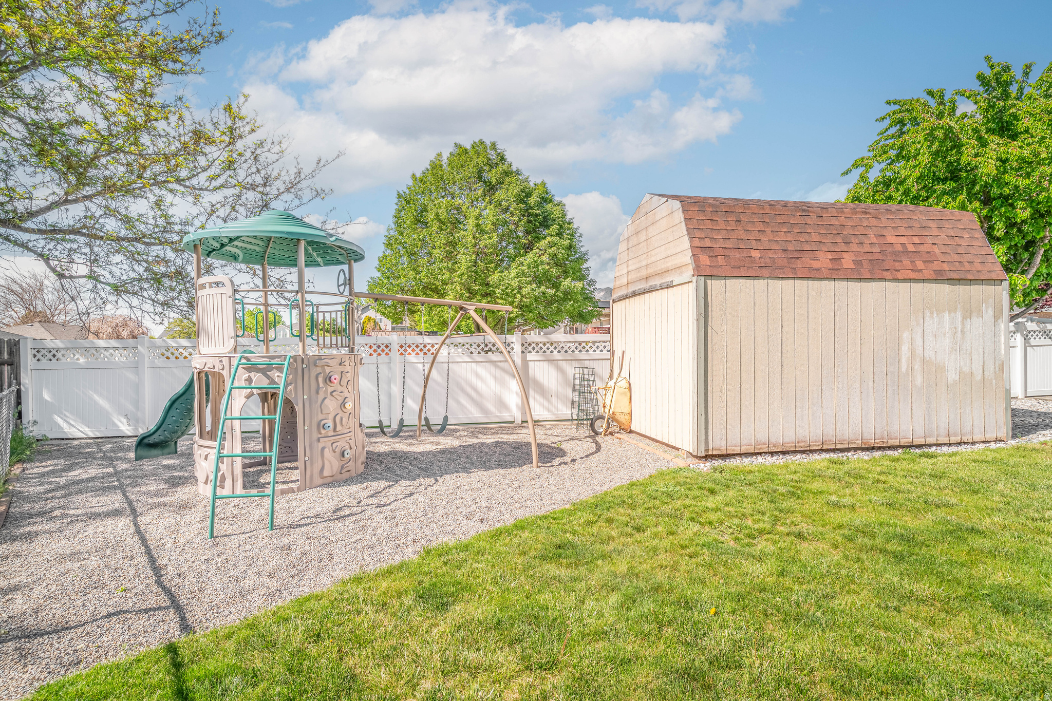 PEACH TREE ESTATES - Residential