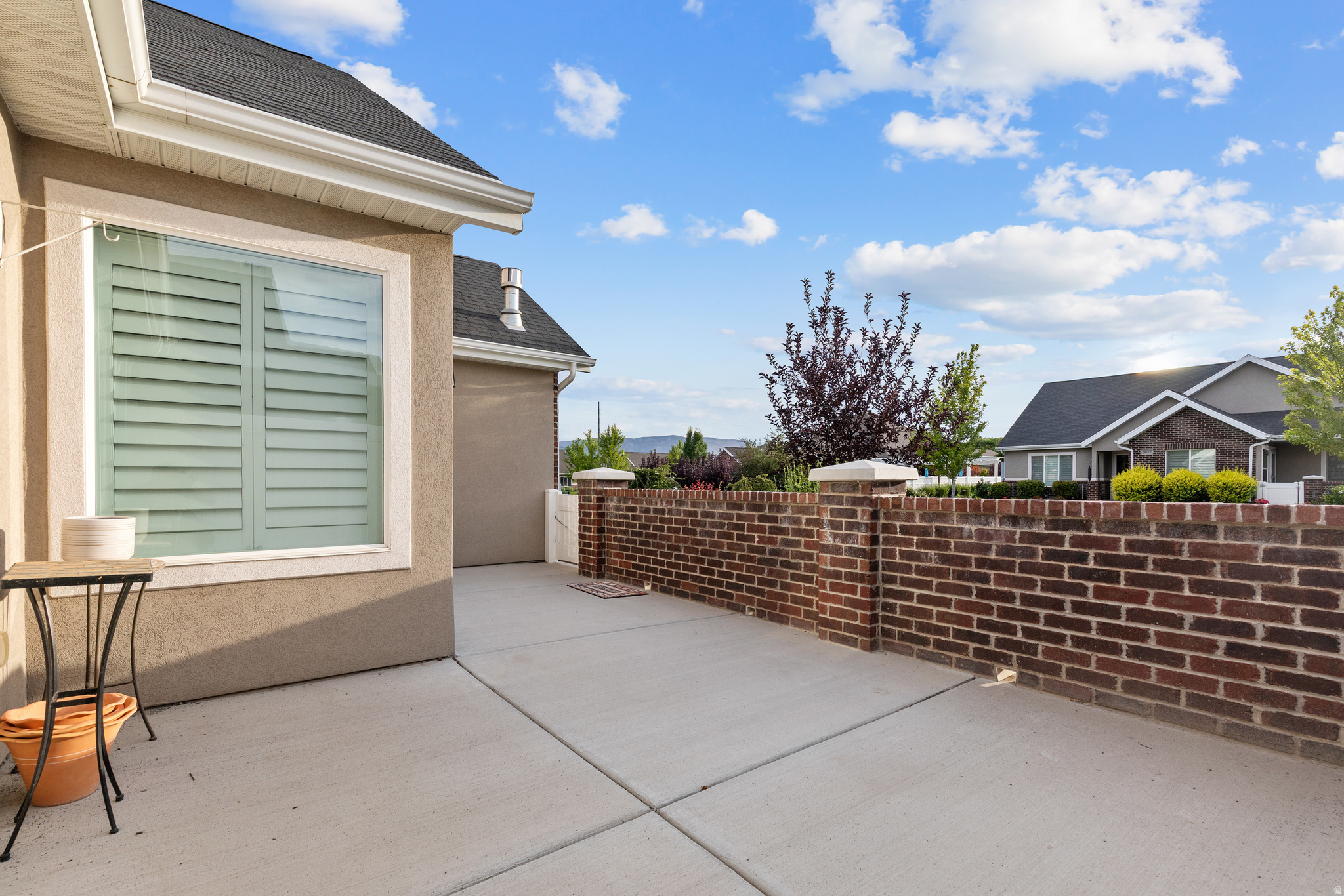 VILLAS PIONEER CROSSING - Residential