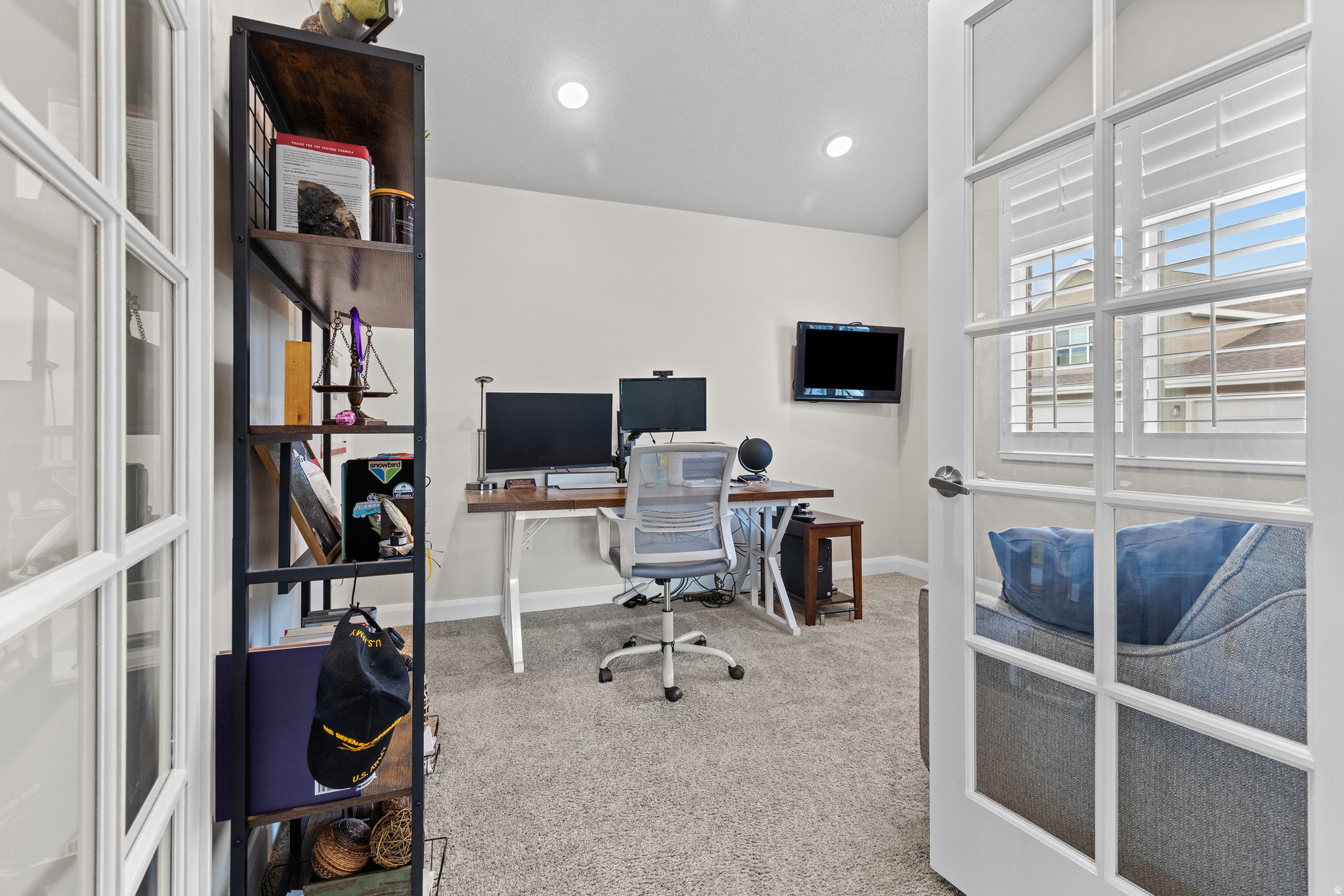 VILLAS PIONEER CROSSING - Residential