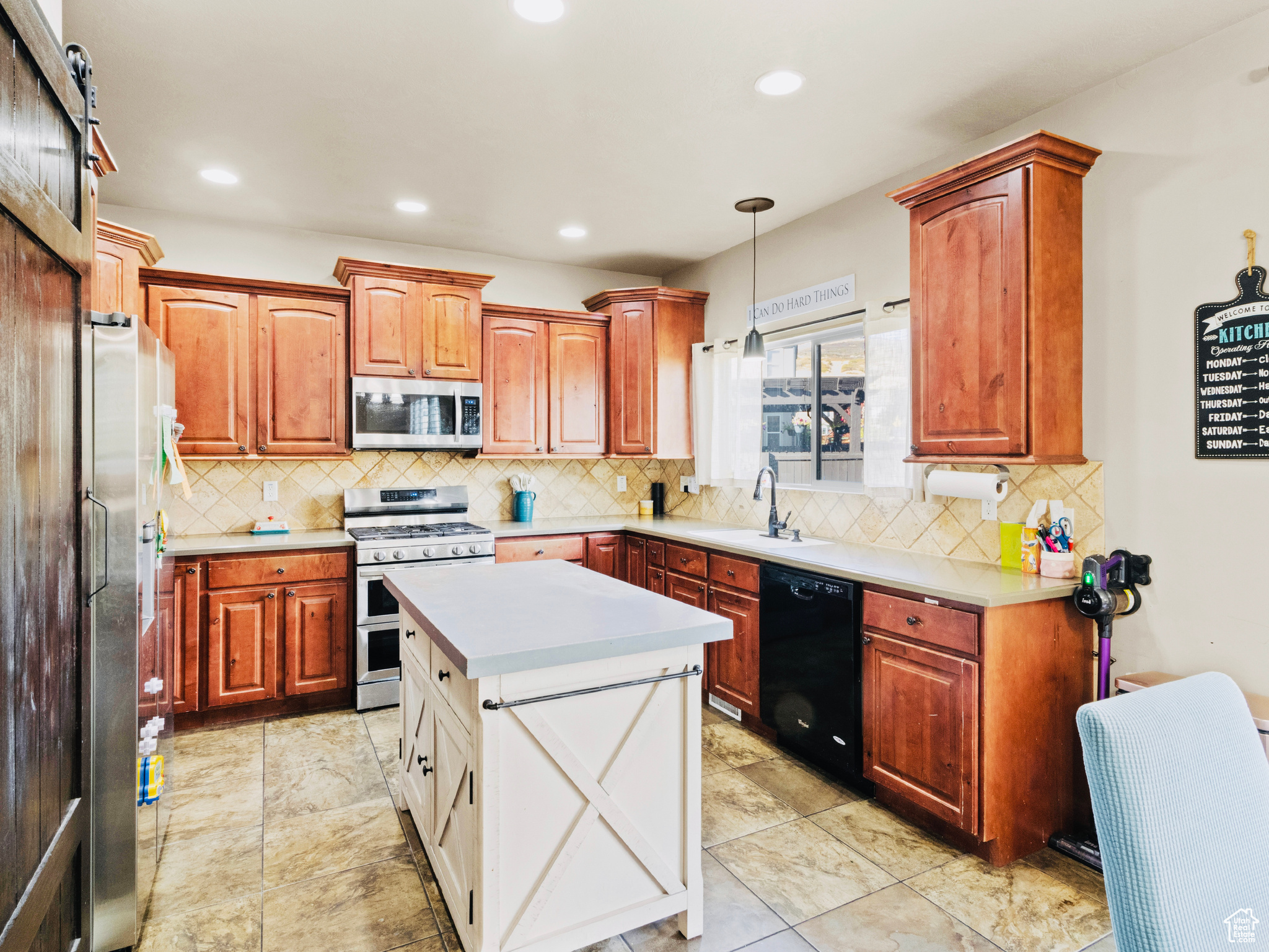 MAPLE HOLLOW - Residential