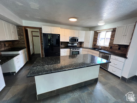 BROOKTREE - Residential