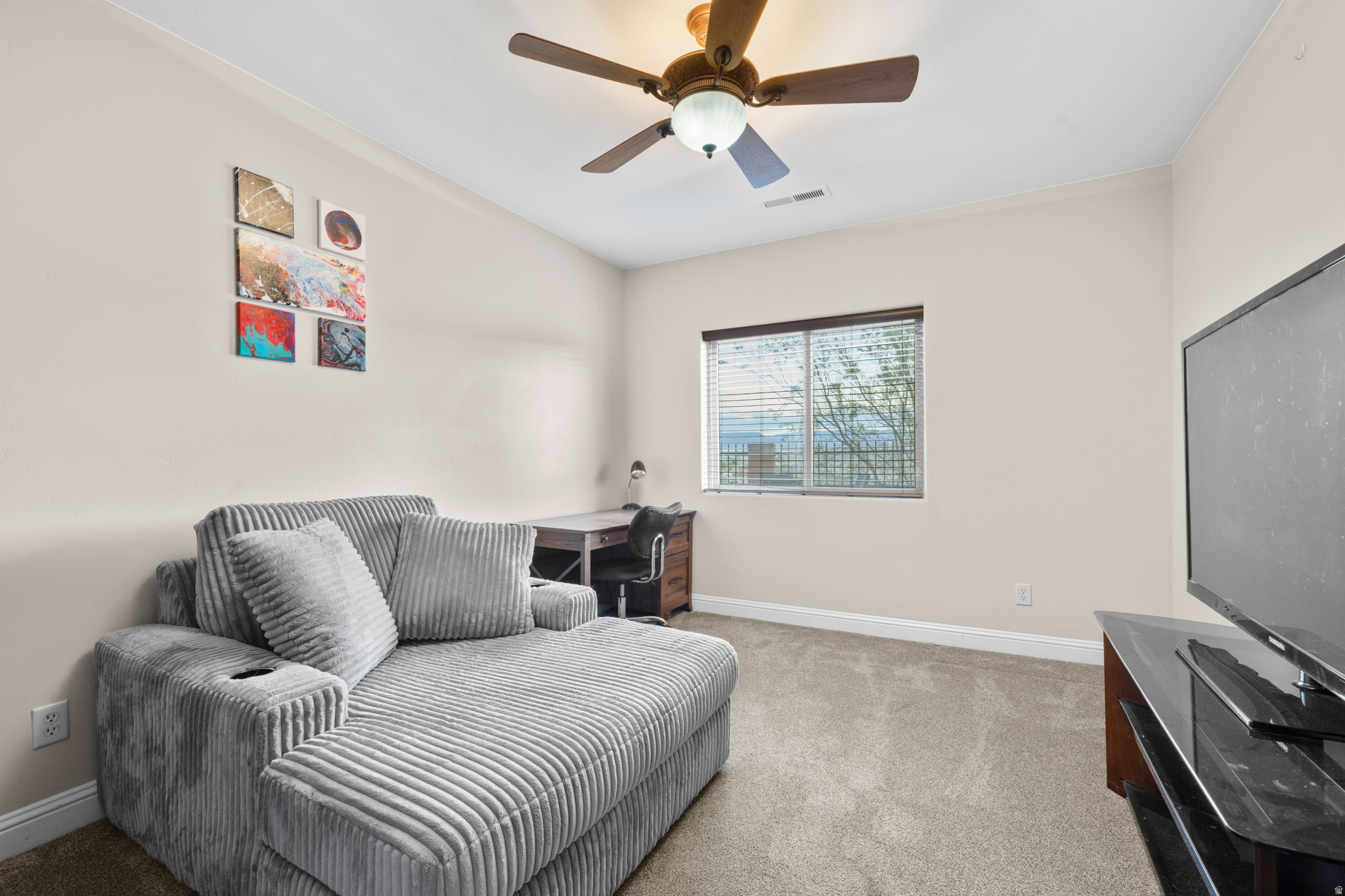 KNOLLS AT LITTLE VALLEY - Residential