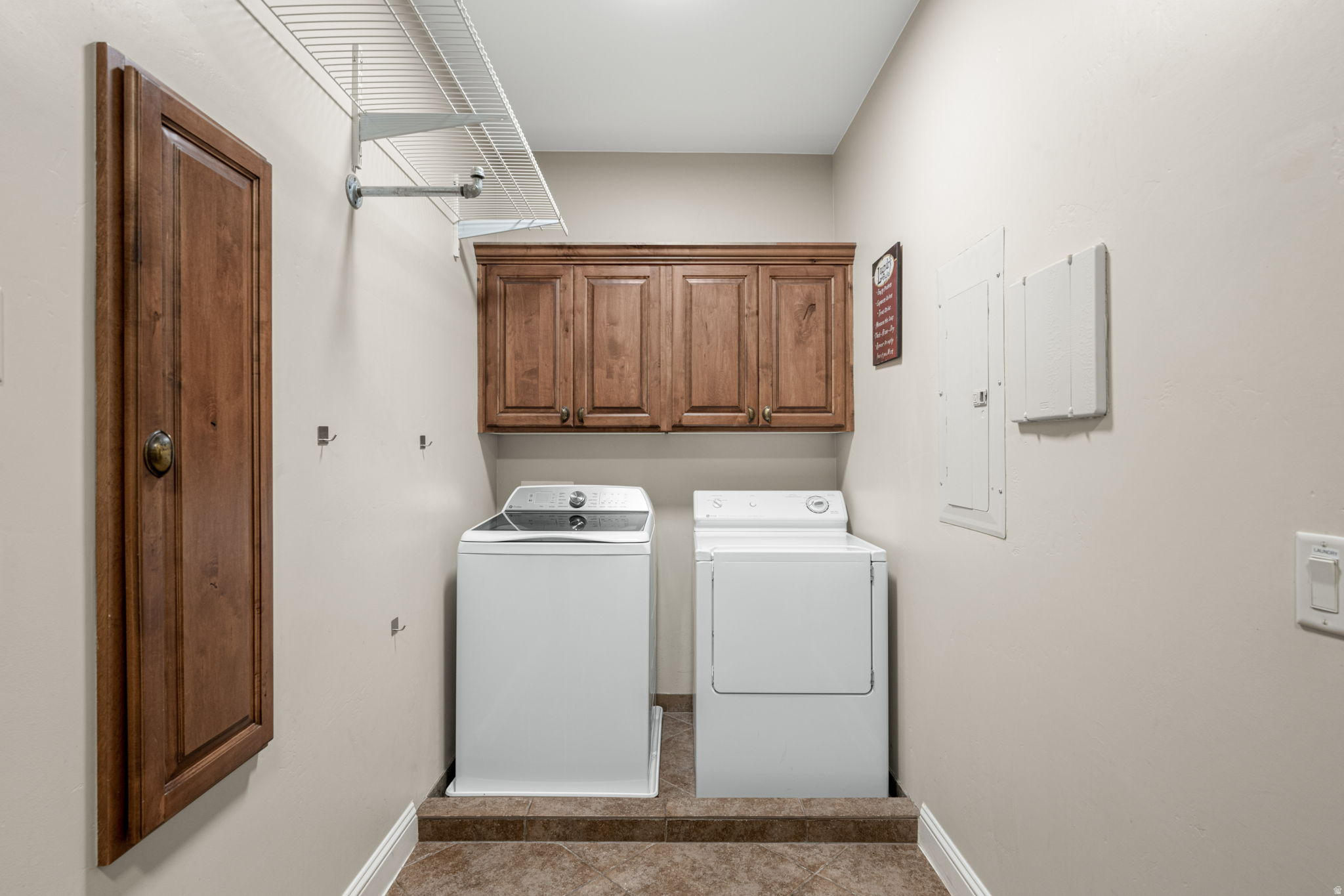 KNOLLS AT LITTLE VALLEY - Residential