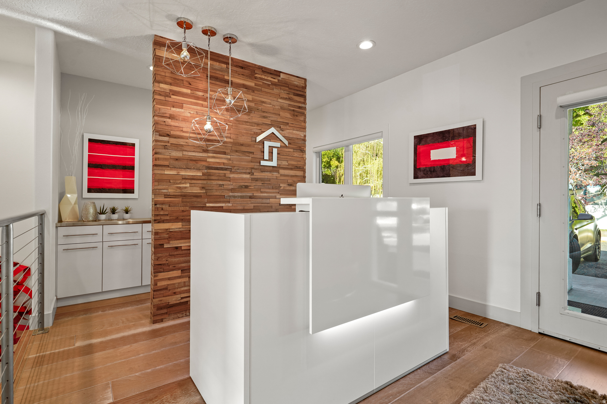 PINNACLE PARK - Commercial Sale