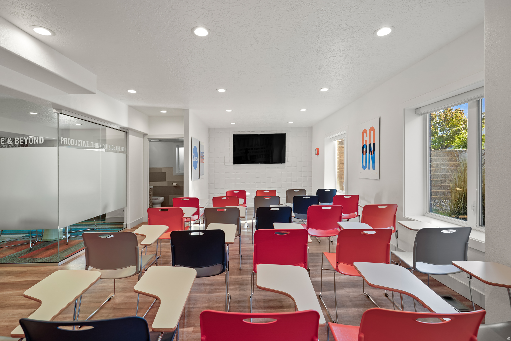 PINNACLE PARK - Commercial Sale