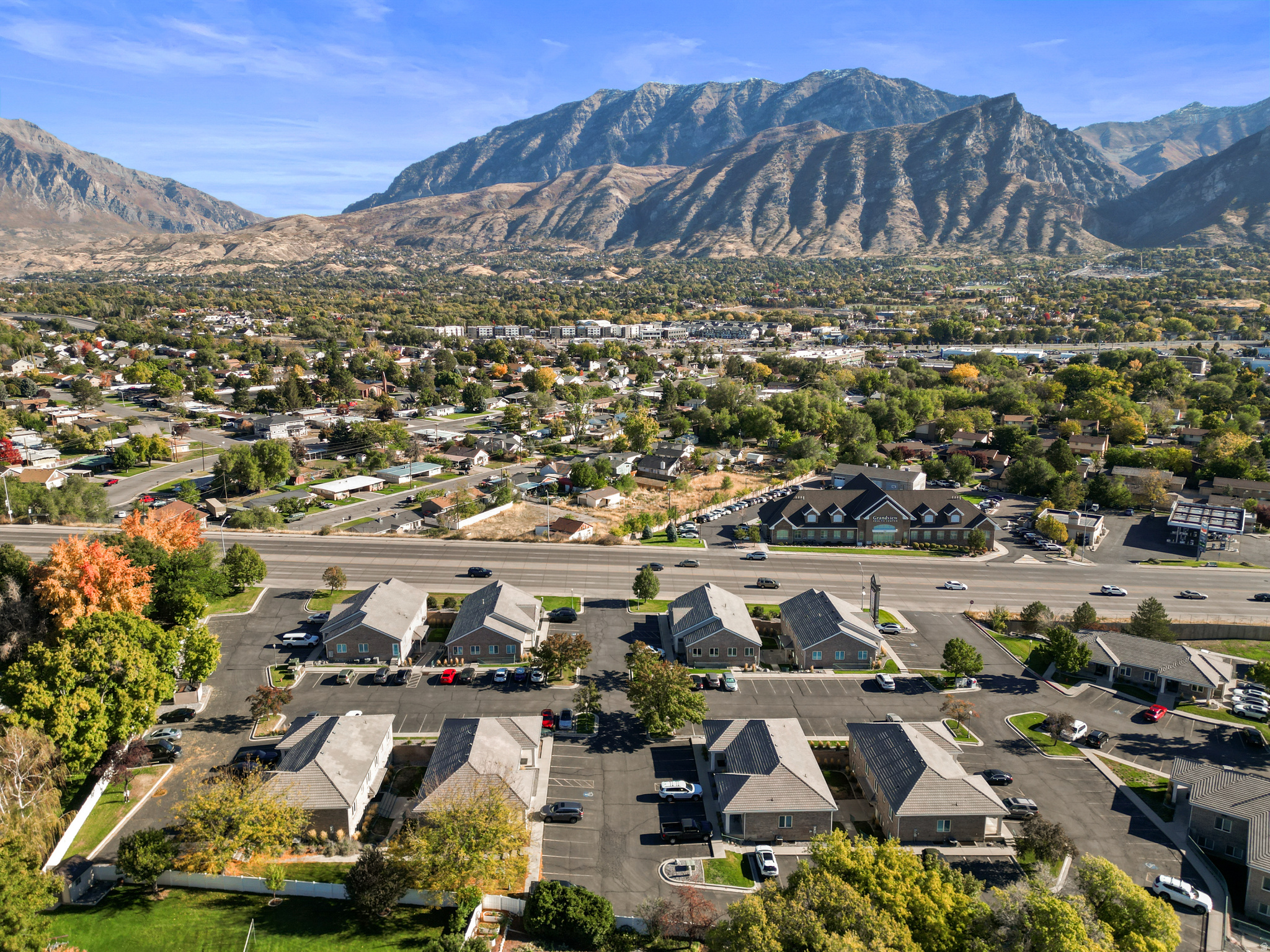 PINNACLE PARK - Commercial Sale