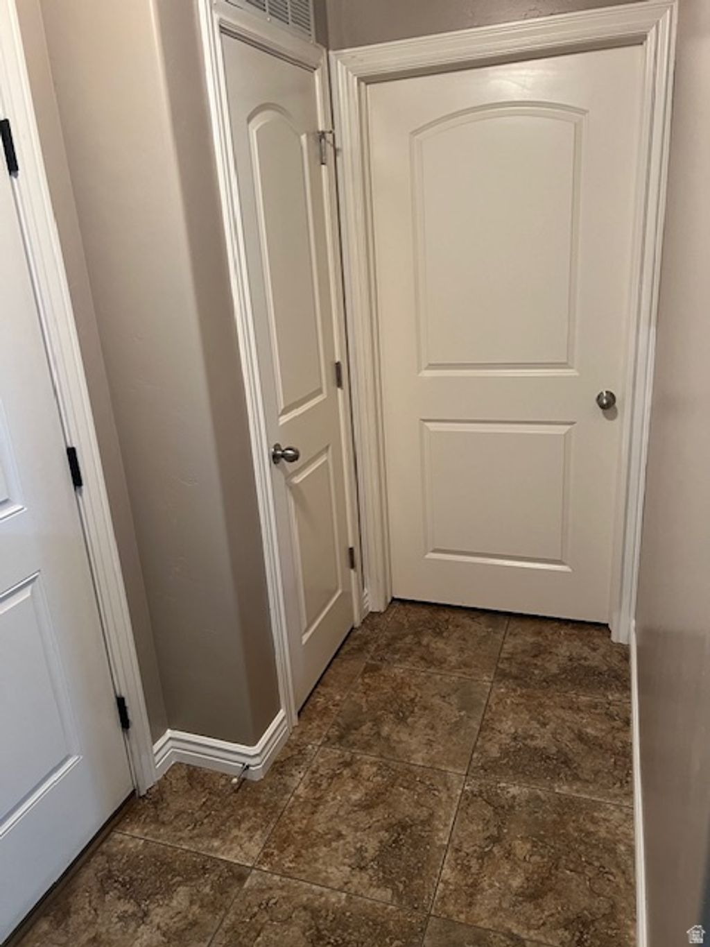 Photo of 895 S MAIN ST #E, Layton, UT 84041 (MLS # 2141127)