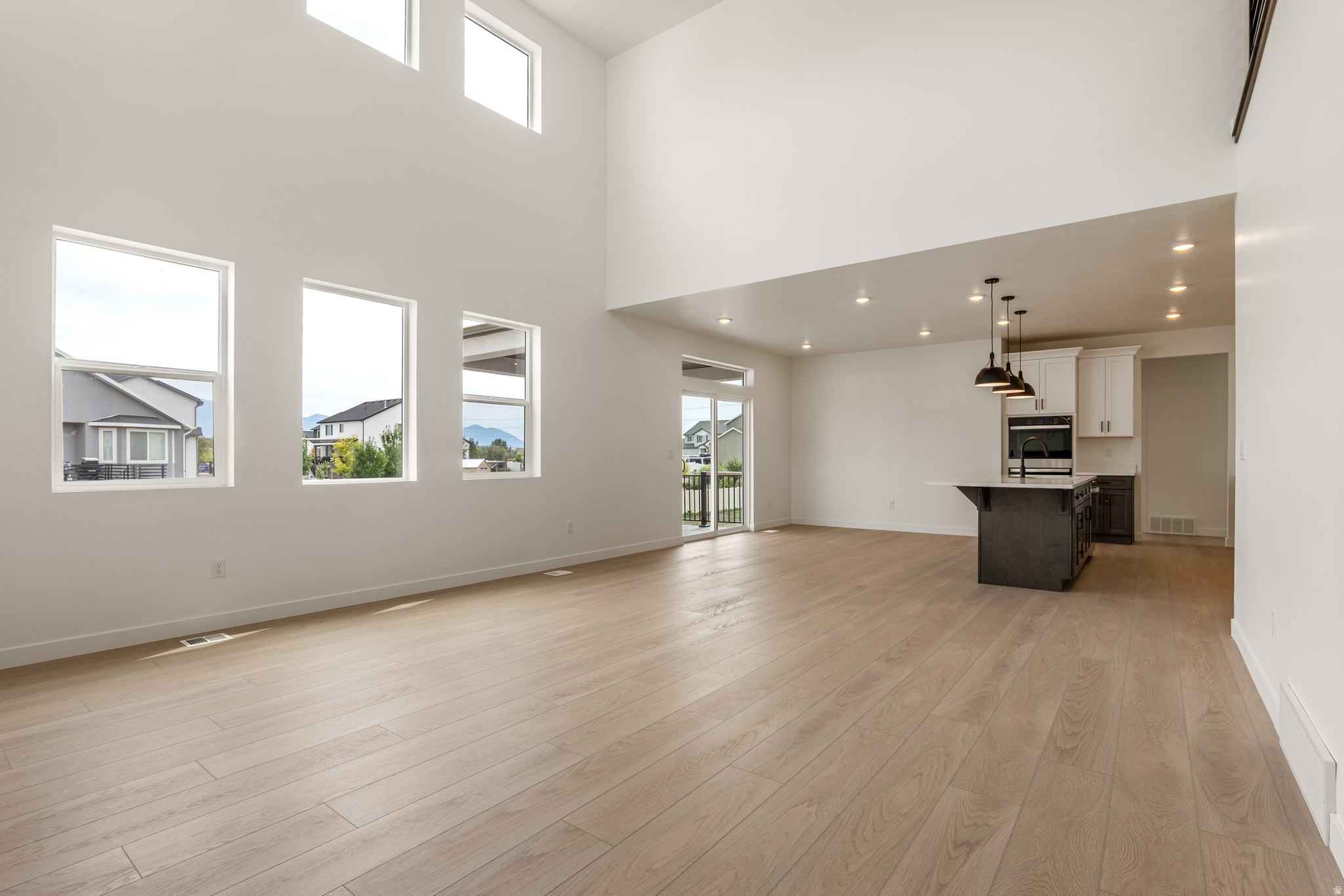 FREEDOM VIEW COVE - Residential