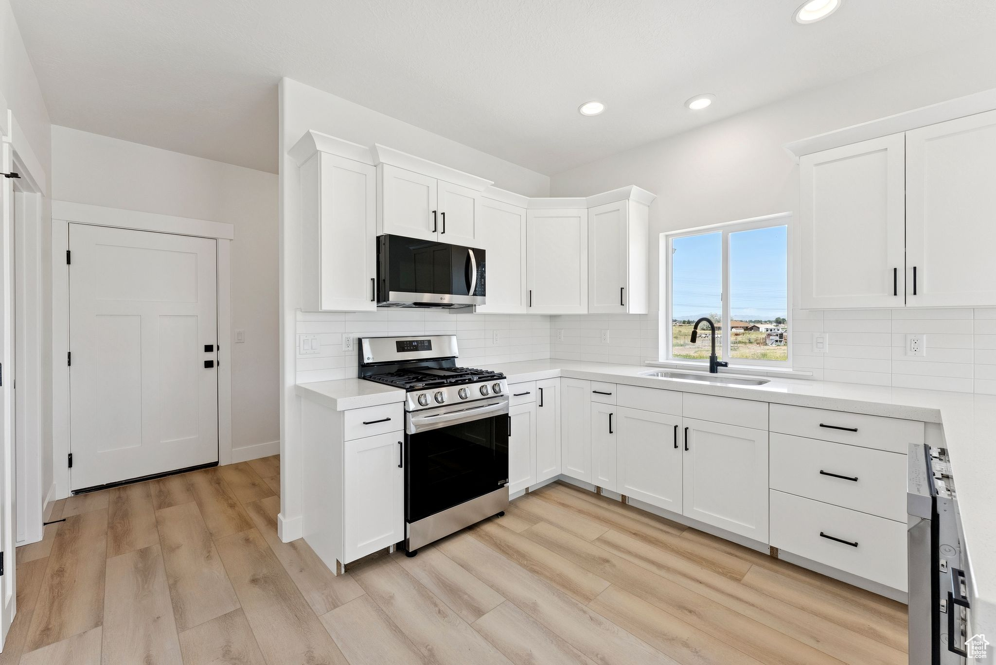 MACY LANE - Residential