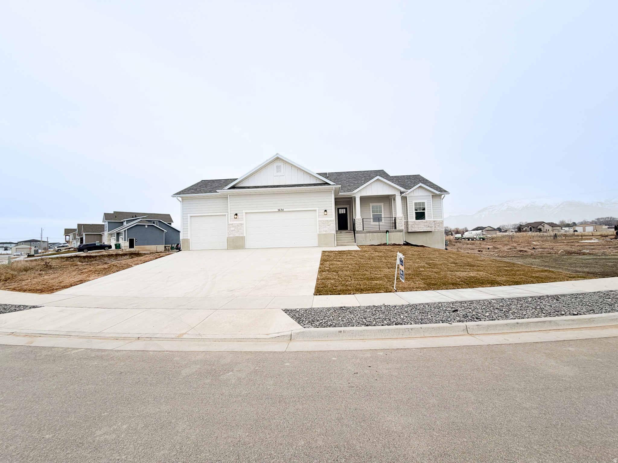 MACY LANE - Residential