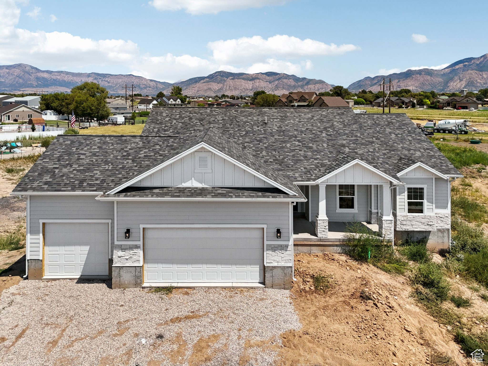 MACY LANE - Residential