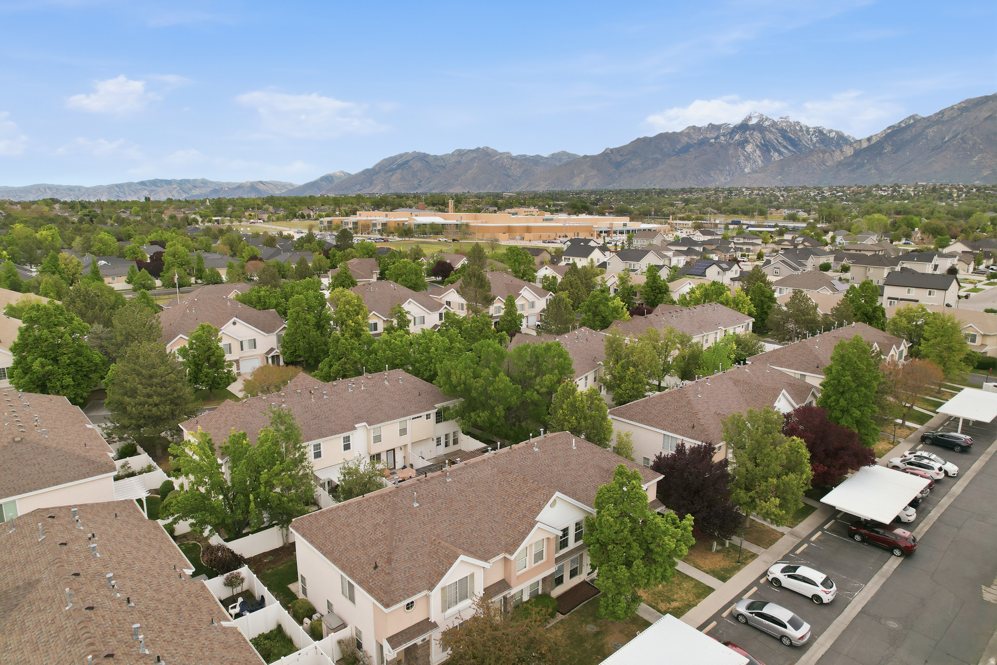 WILLOW CREEK - Residential