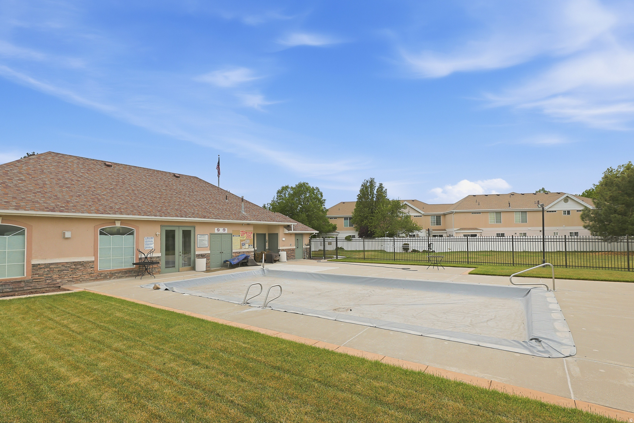 WILLOW CREEK - Residential