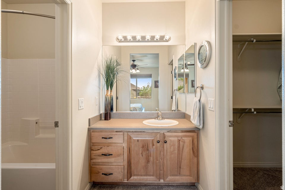 CORAL CANYON SUB COMM AREA 2 PH 3 - Residential