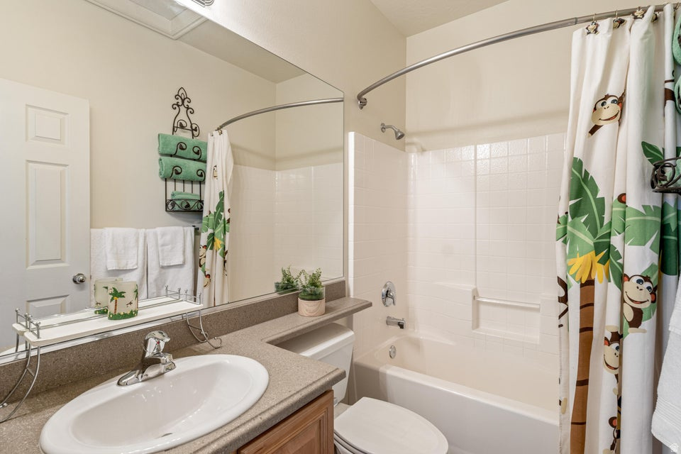 CORAL CANYON SUB COMM AREA 2 PH 3 - Residential