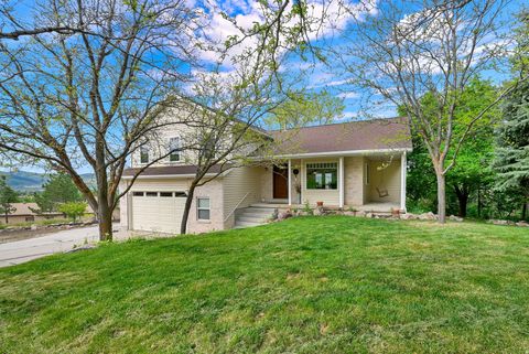 Tiny photo for 8975 E PINEVIEW DR, Huntsville, UT 84317 (MLS # 2159889)