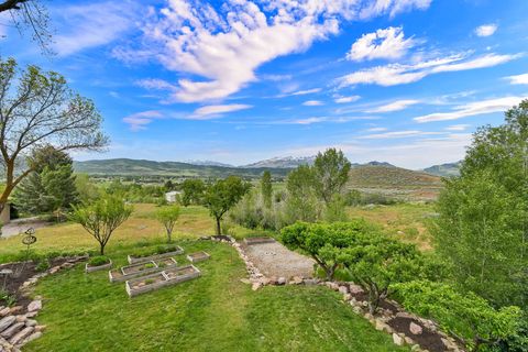 Tiny photo for 8975 E PINEVIEW DR, Huntsville, UT 84317 (MLS # 2159889)
