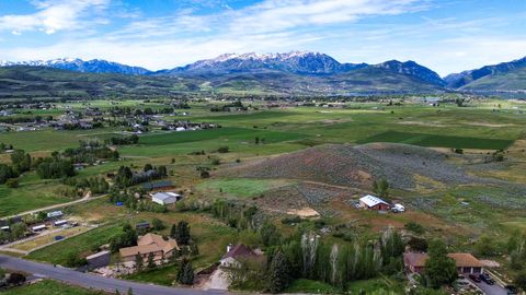 Tiny photo for 8975 E PINEVIEW DR, Huntsville, UT 84317 (MLS # 2159889)