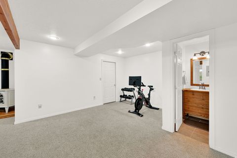 Tiny photo for 8975 E PINEVIEW DR, Huntsville, UT 84317 (MLS # 2159889)