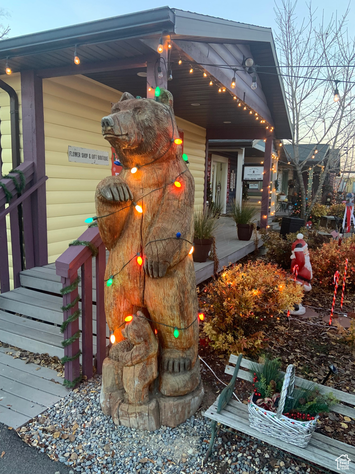 THE VILLAGE - Commercial Sale