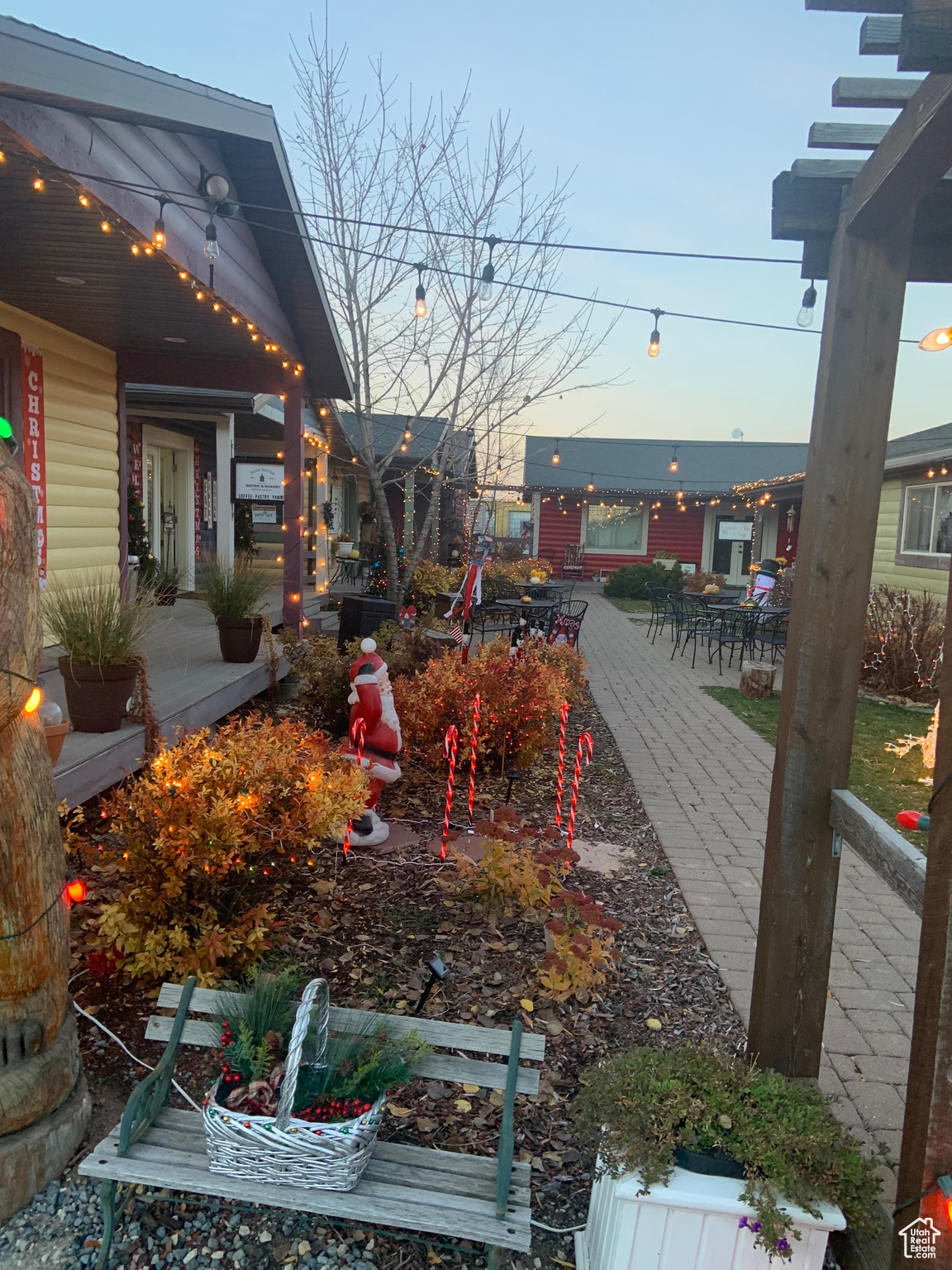 THE VILLAGE - Commercial Sale