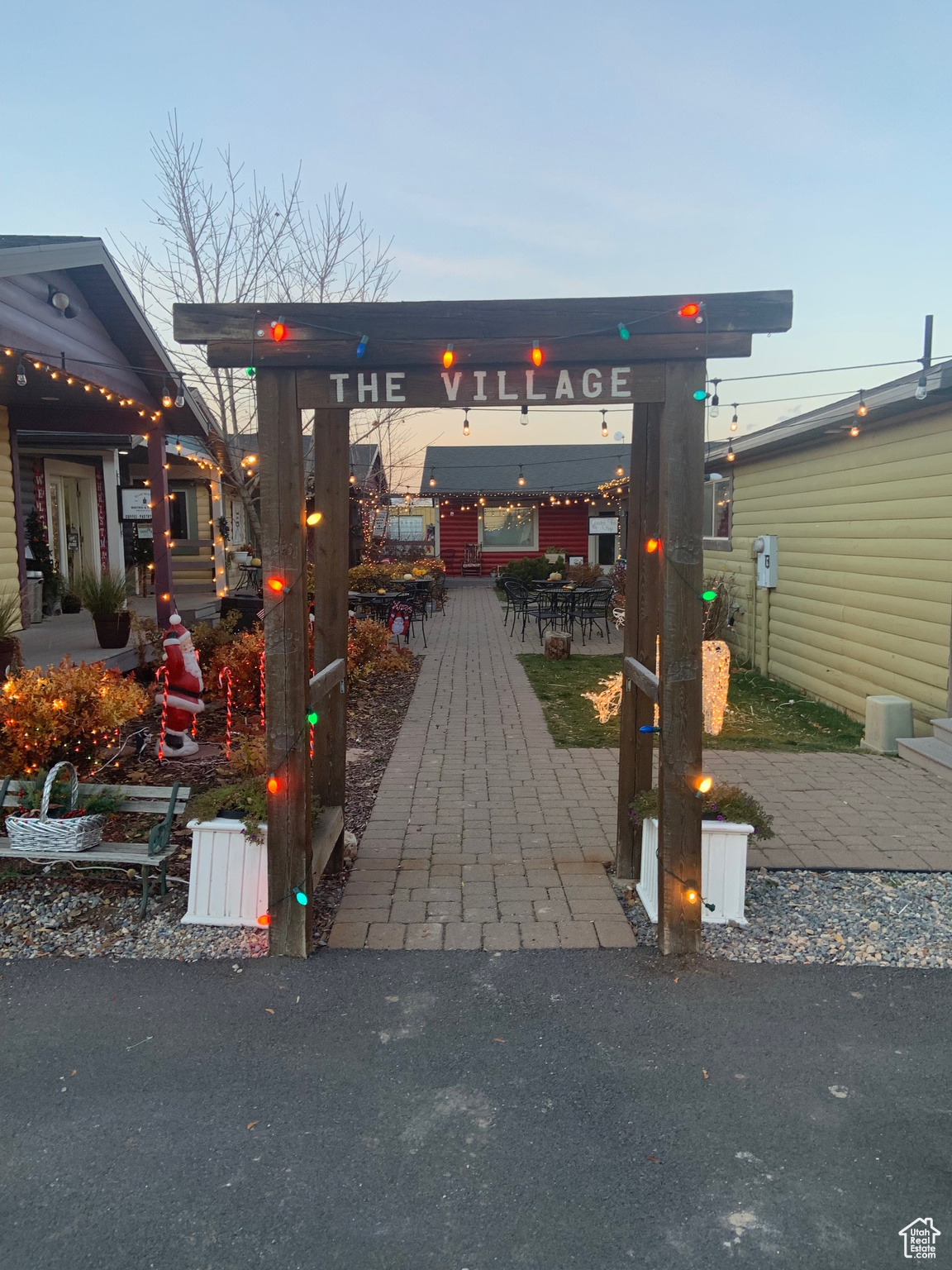 THE VILLAGE - Commercial Sale