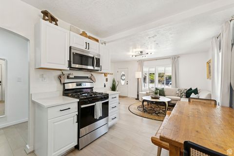 Tiny photo for 970 W 300 N, Salt Lake City, UT 84116 (MLS # 2109070)