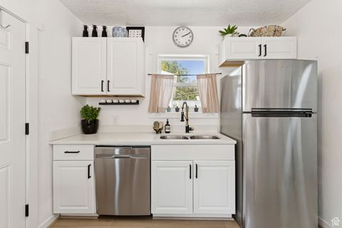 Tiny photo for 970 W 300 N, Salt Lake City, UT 84116 (MLS # 2109070)