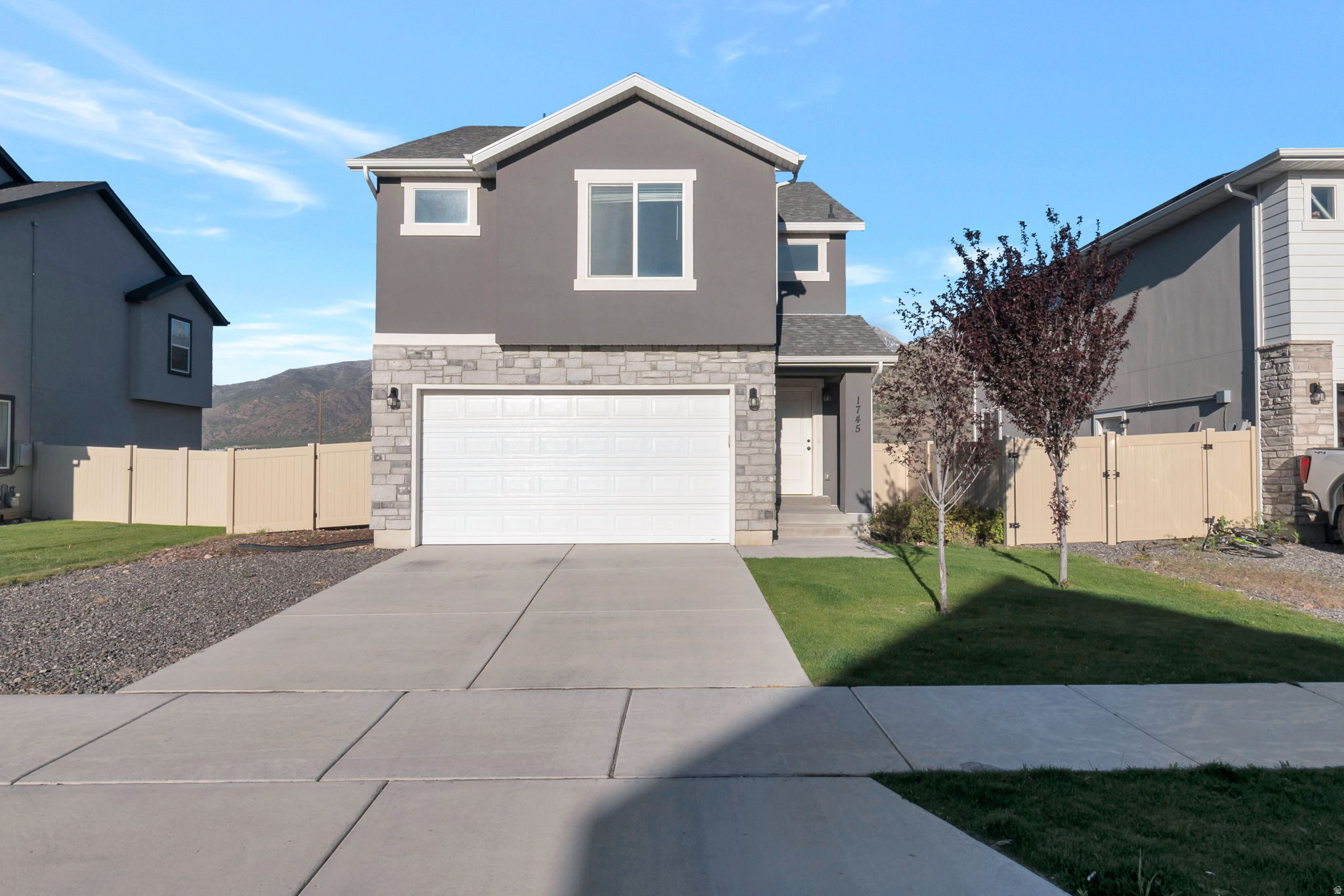 RIDGE - Residential
