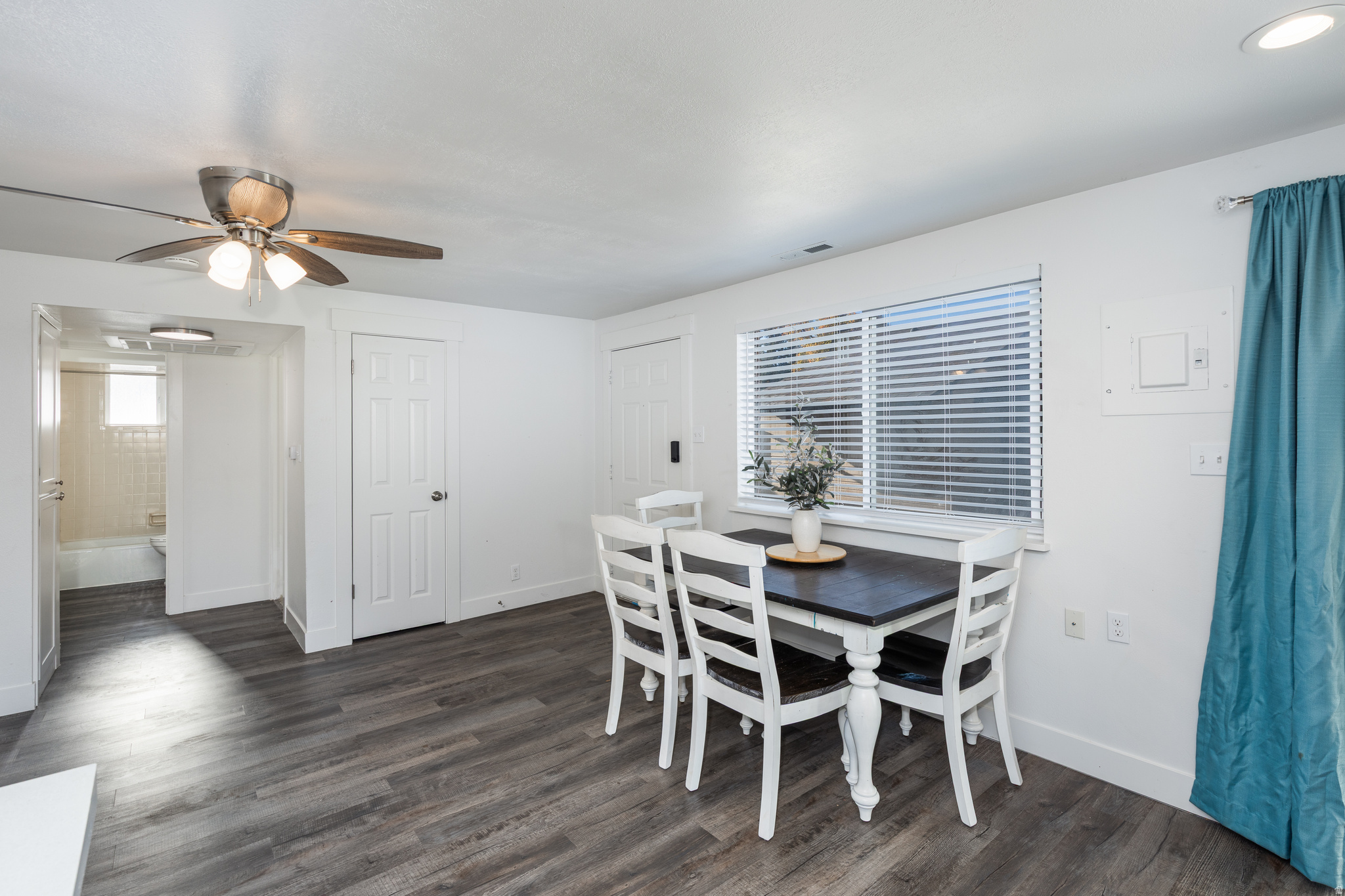 CASTLEBROOK - Residential