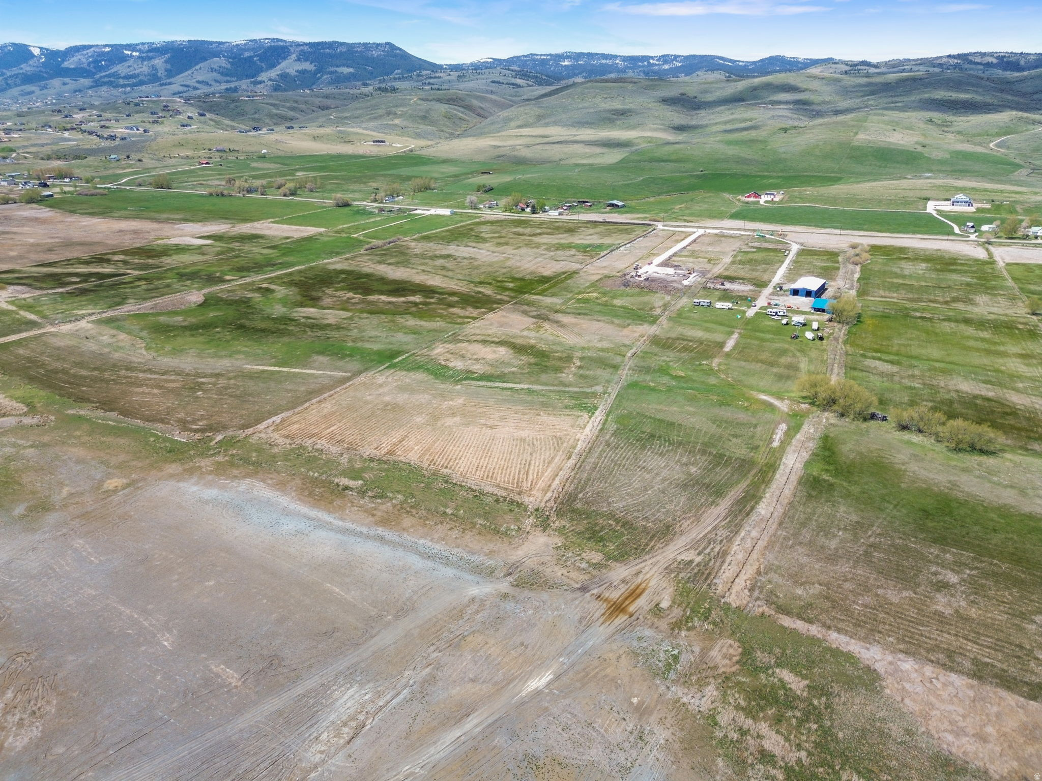 BEAR LAKE - Land