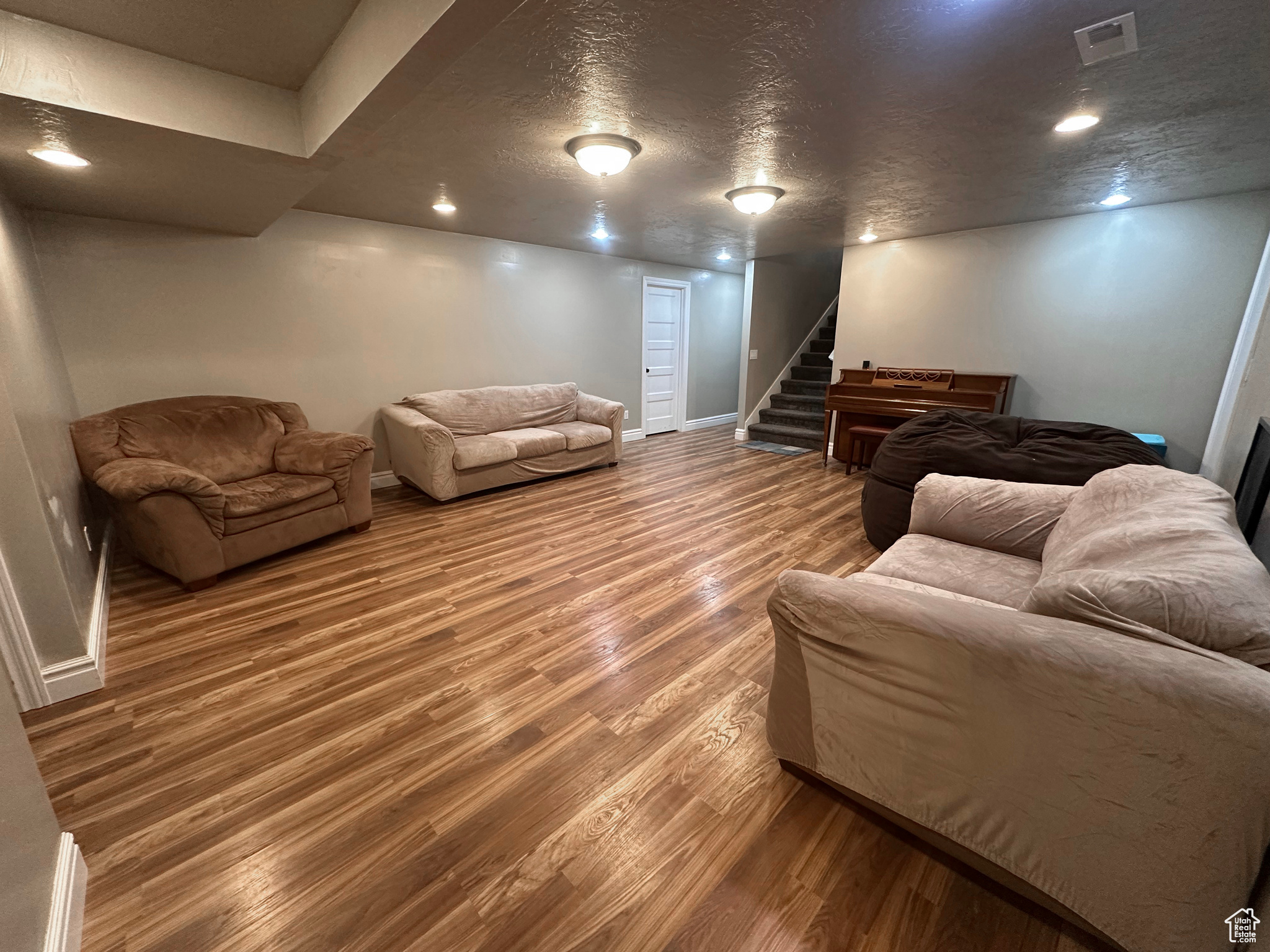 SUNRISE KNOLLS - Residential