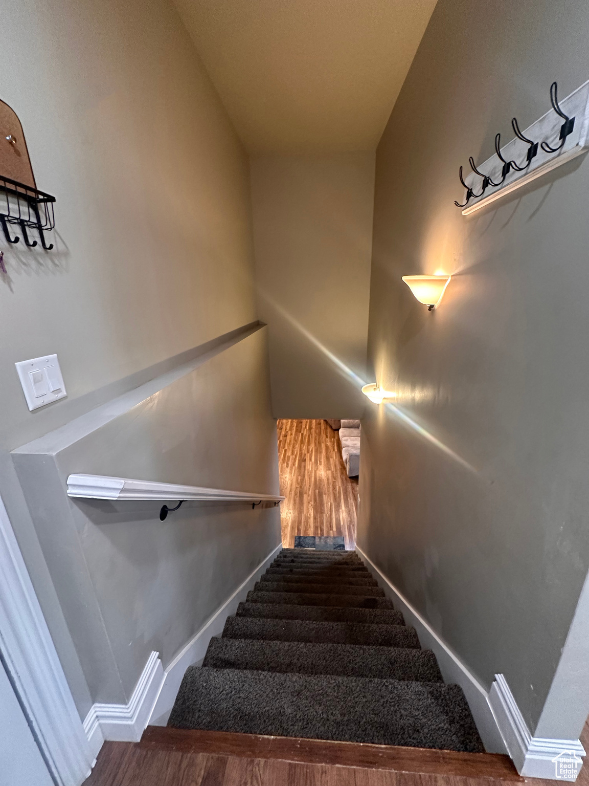 SUNRISE KNOLLS - Residential