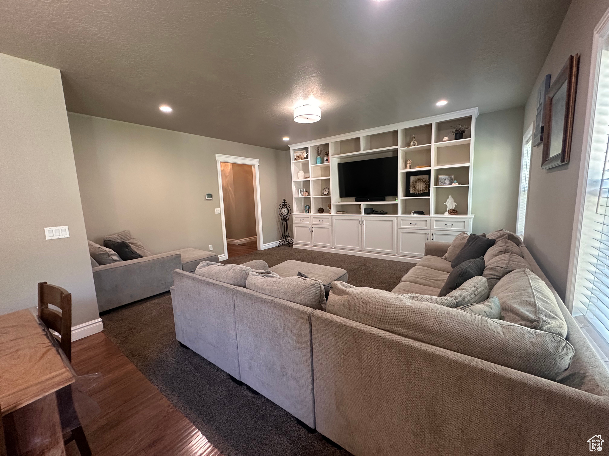 SUNRISE KNOLLS - Residential