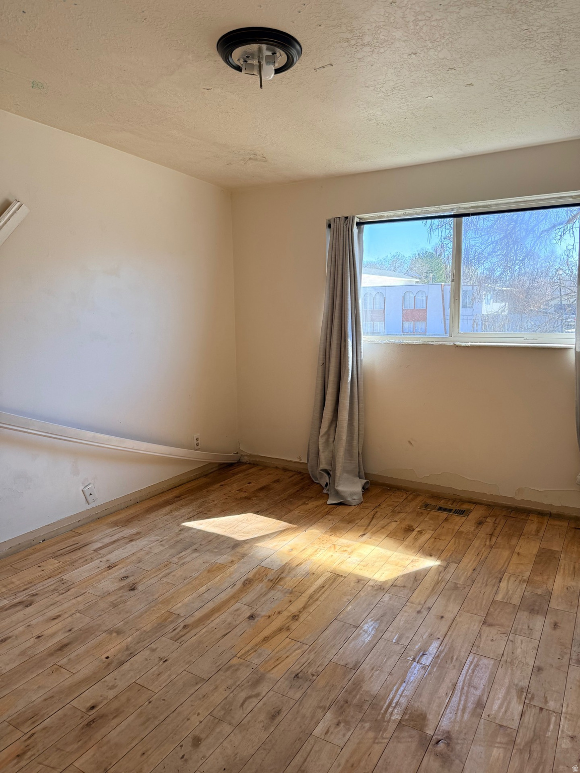 SUNNYVALE HEIGHTS SUB #11 - Residential