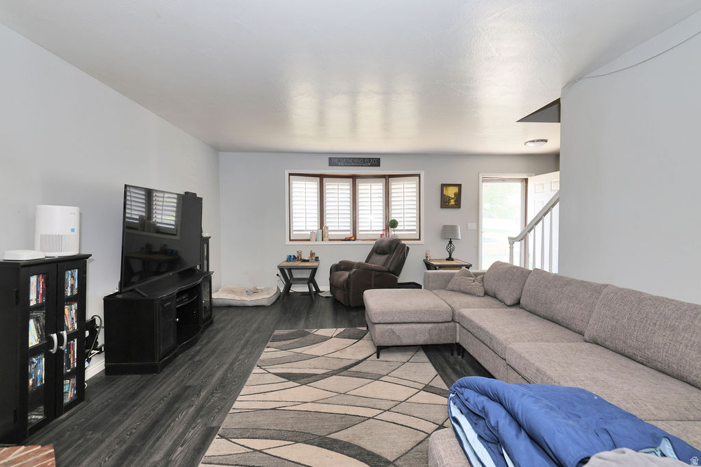 RIVERBEND - Residential