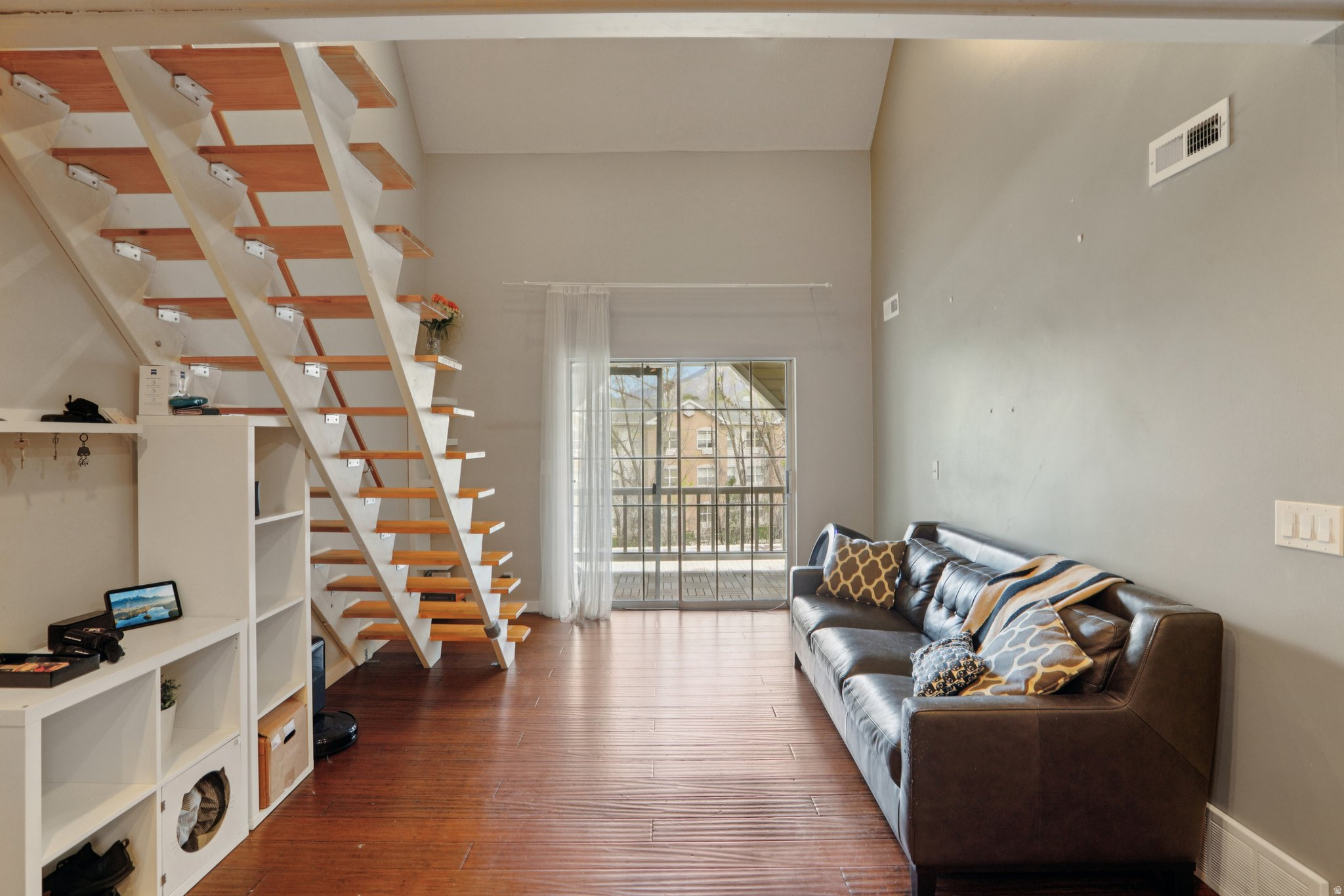 WATERSIDE COVE - Residential