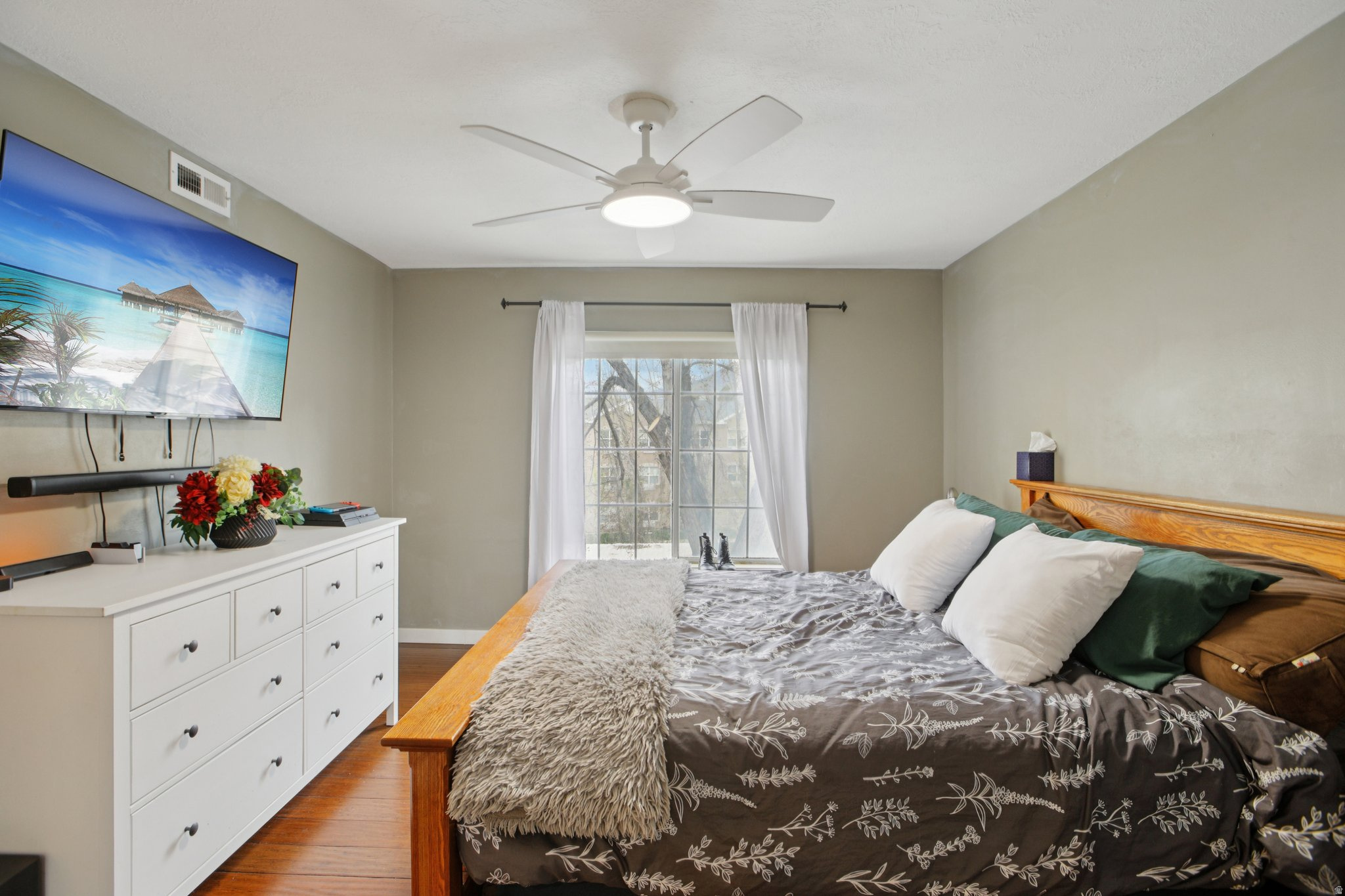 WATERSIDE COVE - Residential