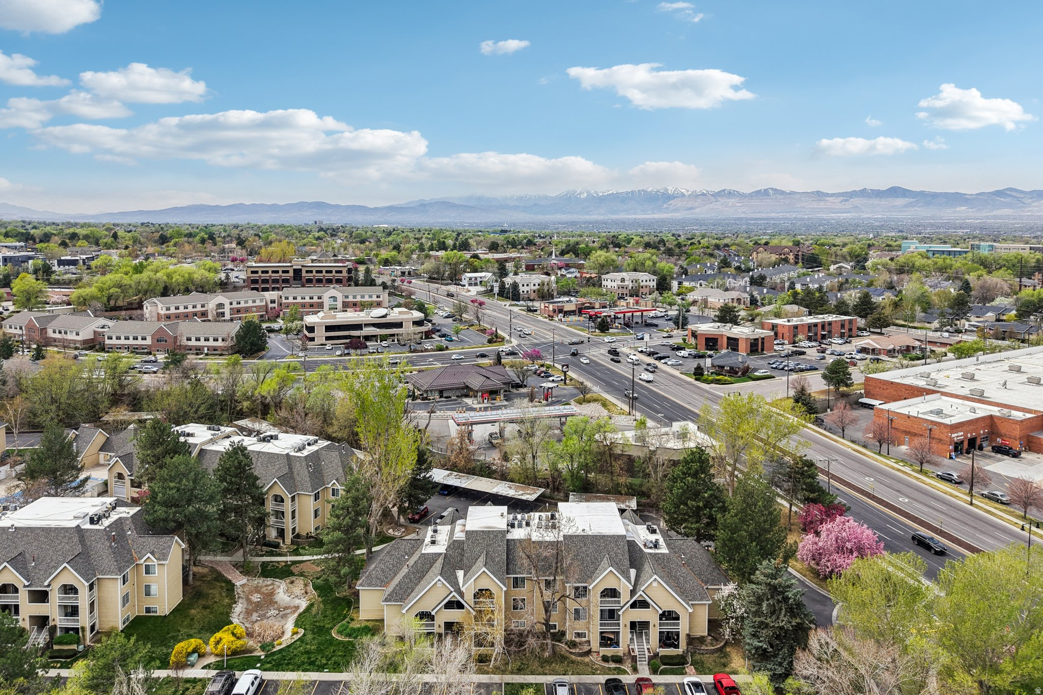 WATERSIDE COVE - Residential