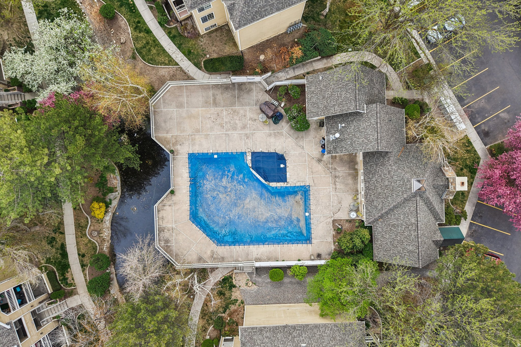 WATERSIDE COVE - Residential