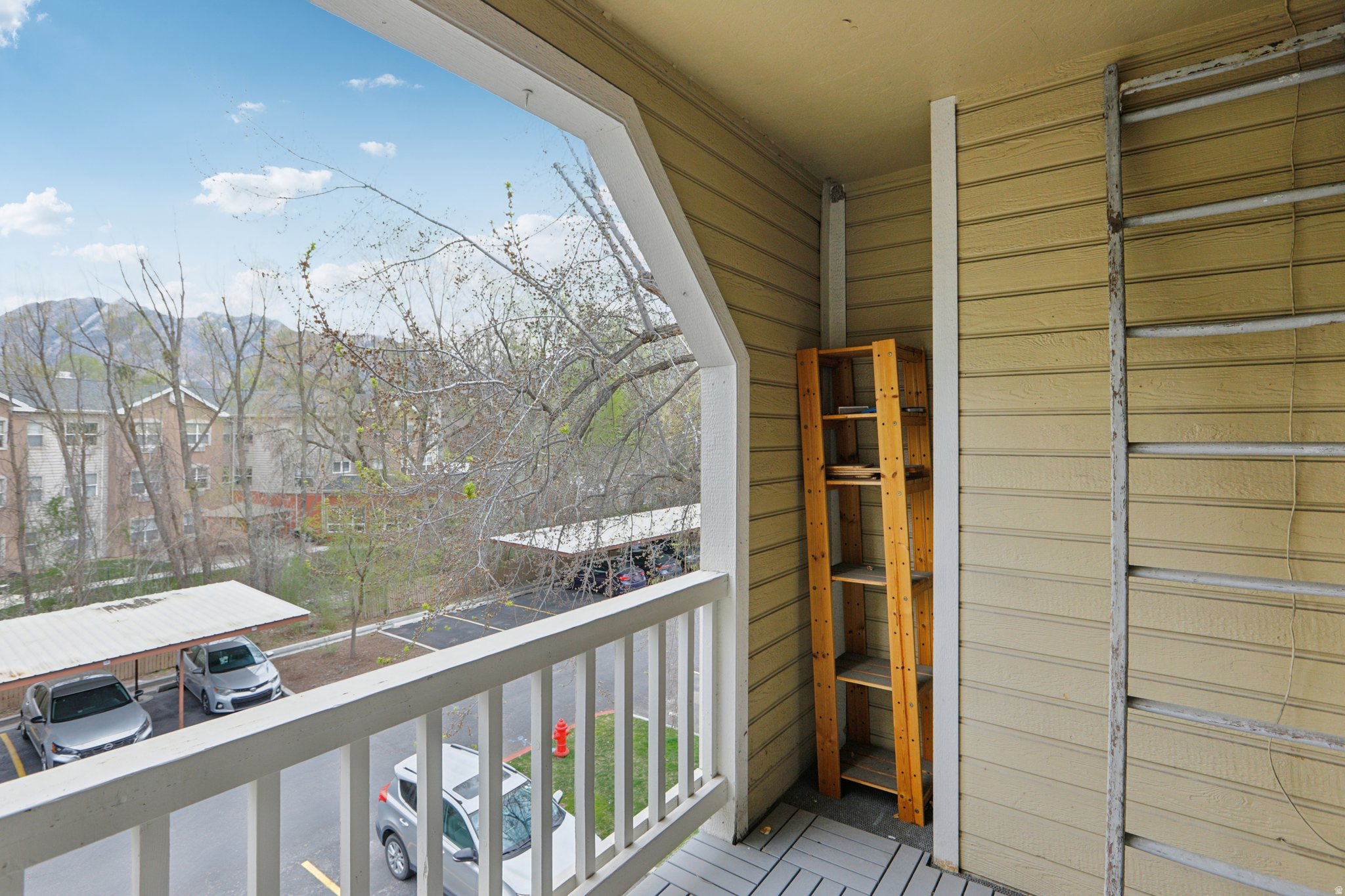 WATERSIDE COVE - Residential