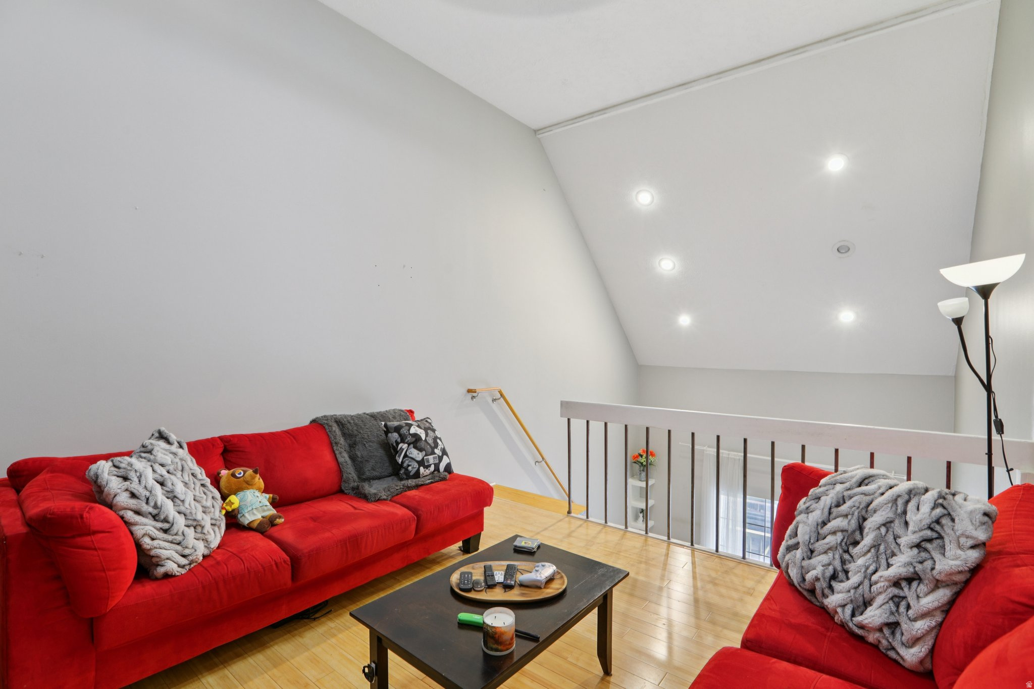 WATERSIDE COVE - Residential